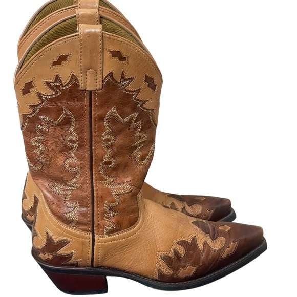 Laredo Other - LAREDO
MEN'S NASH WESTERN BOOTS -
ANTIQUE BROWN size 7D